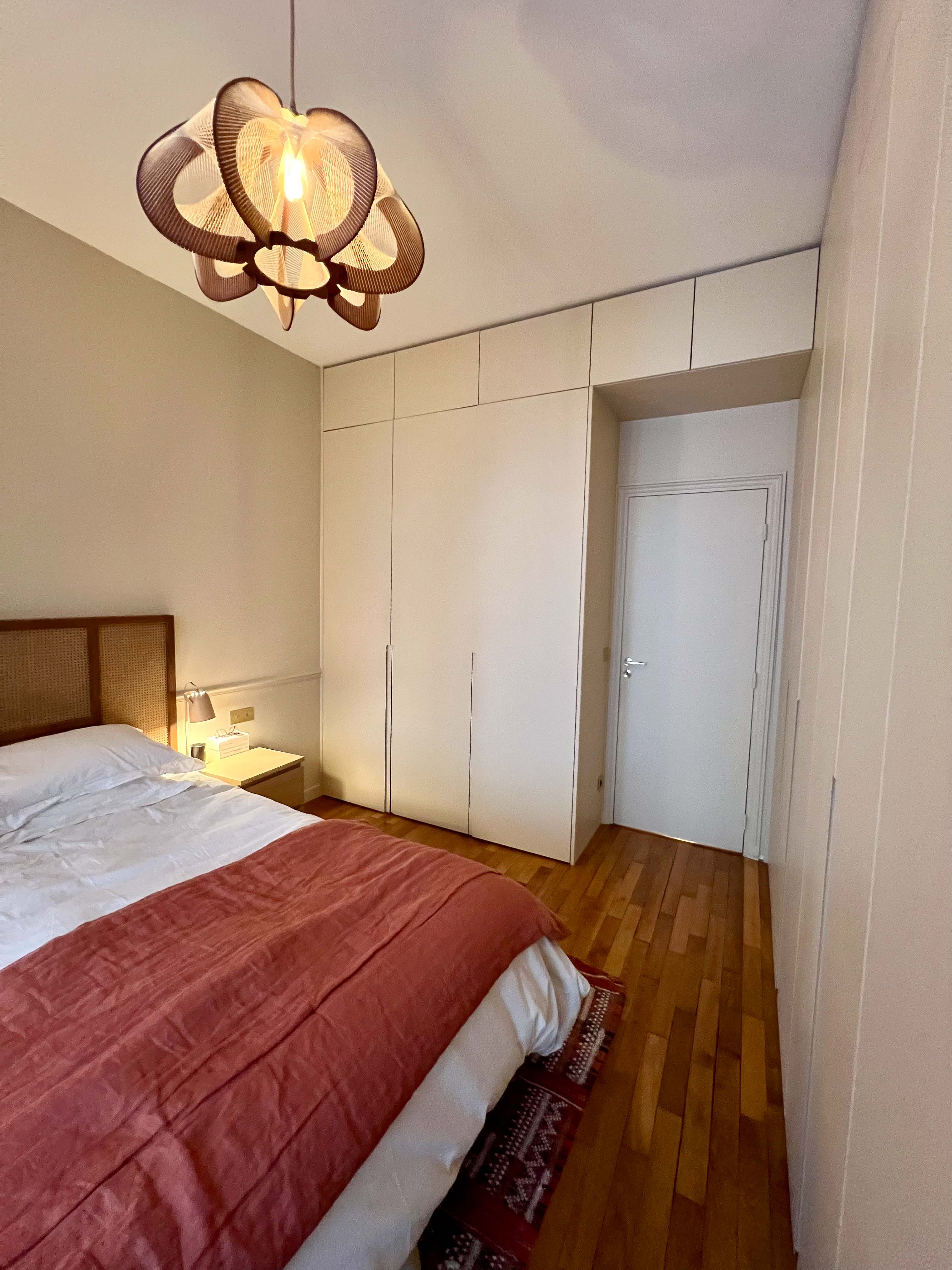 Celine Exposto - Projet LEV 75017 - Decoration Interieur - penderie sur-mesure - bureau sur-mesure