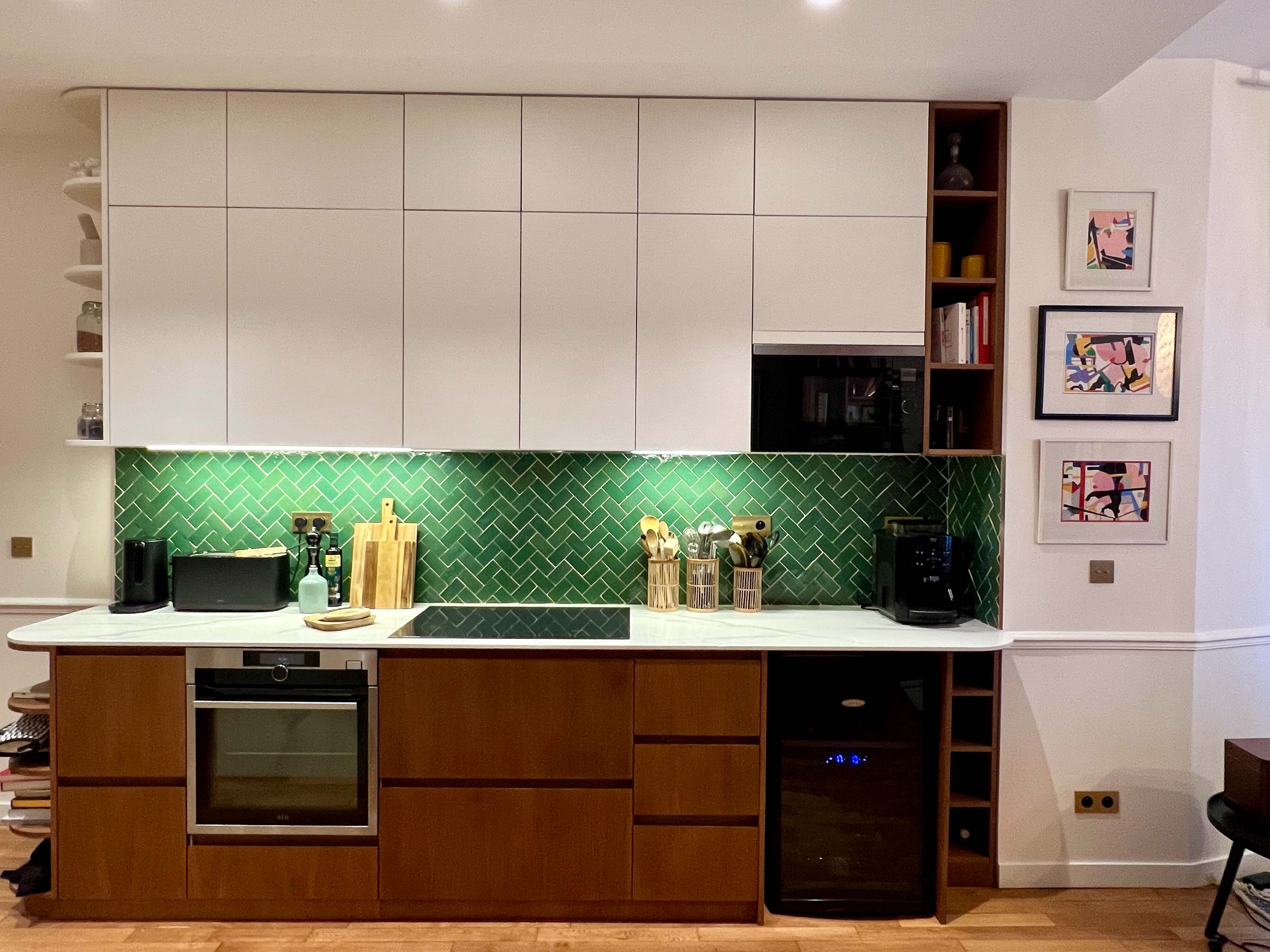 Celine Exposto - Projet LEV 75017 - Decoration Interieur - cuisine zellige vert