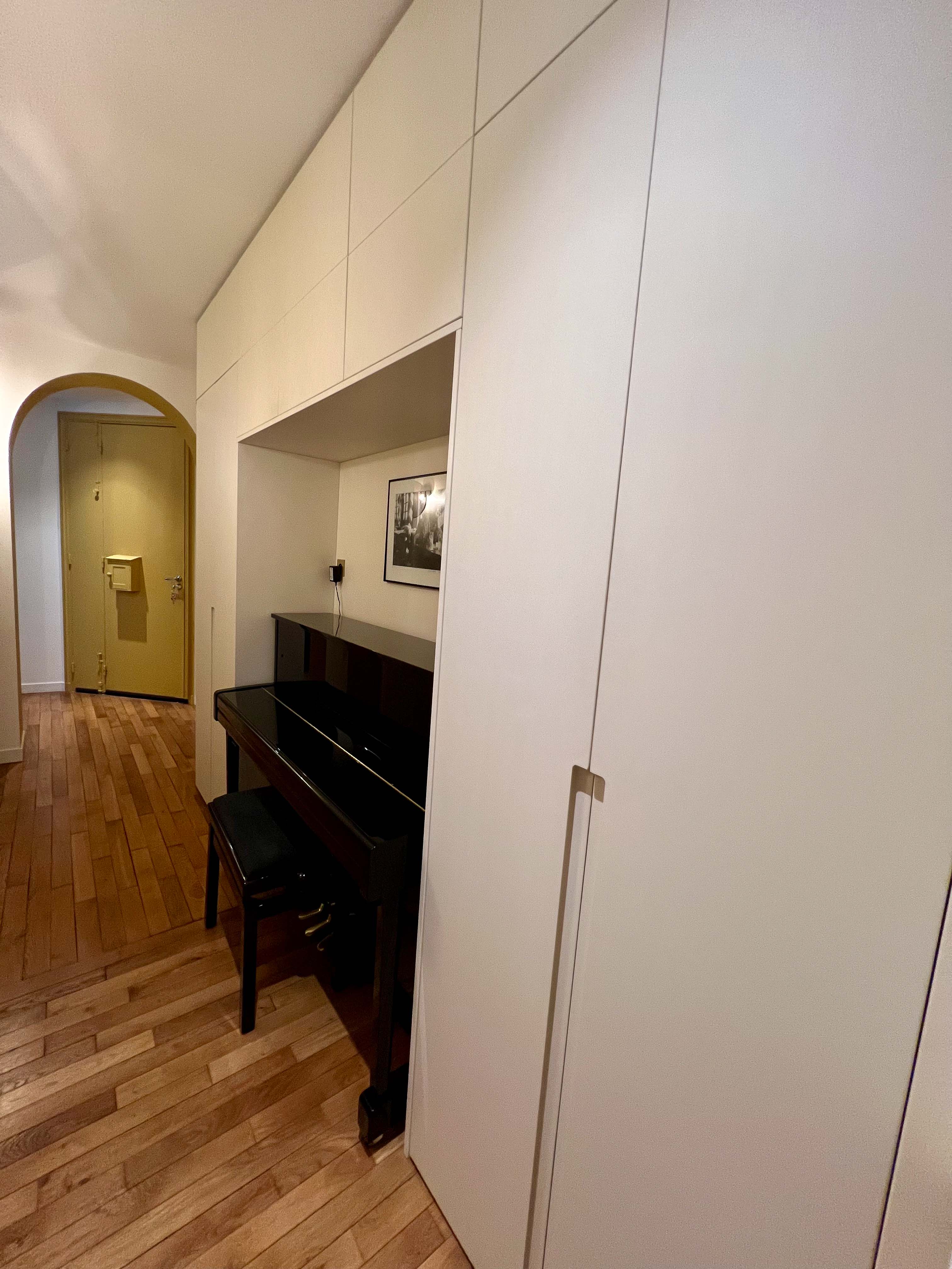 Celine Exposto - Projet LEV 75017 - Decoration Interieur - penderie sur-mesure