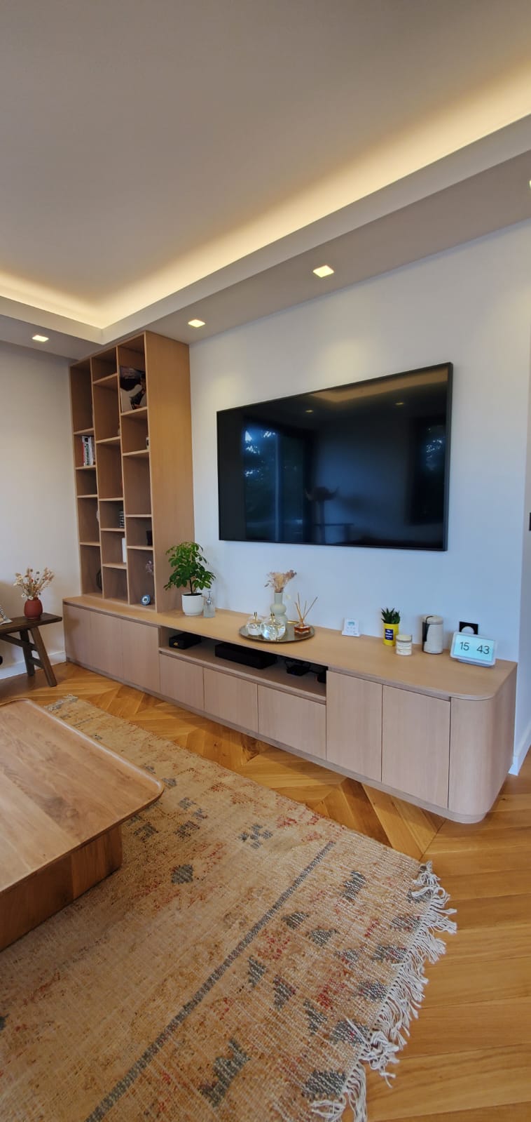 Projet CRO 94360 - Celine Exposto - Architecture d interieur - bibliothèque sur-mesure meuble tv